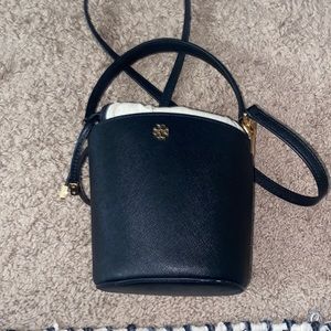 Tory Burch Emerson Mini Bucket crossbody bag